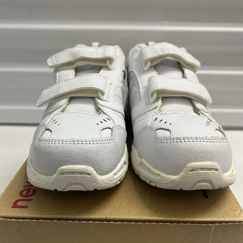 New Balance 621 Youth SZ  White Leather Hook Loop Training Shoes SZ 2.5 M